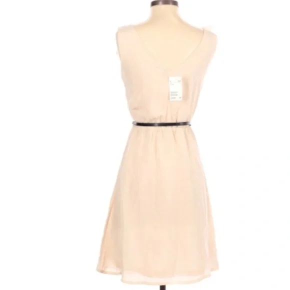 H&M Ivory Slip Mini Dress with Black Belt, Size 4 - Picture 3 of 7